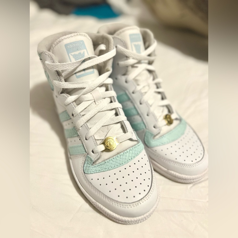 adidas Originals Top Ten RB, size 8 Women’s, White with blue